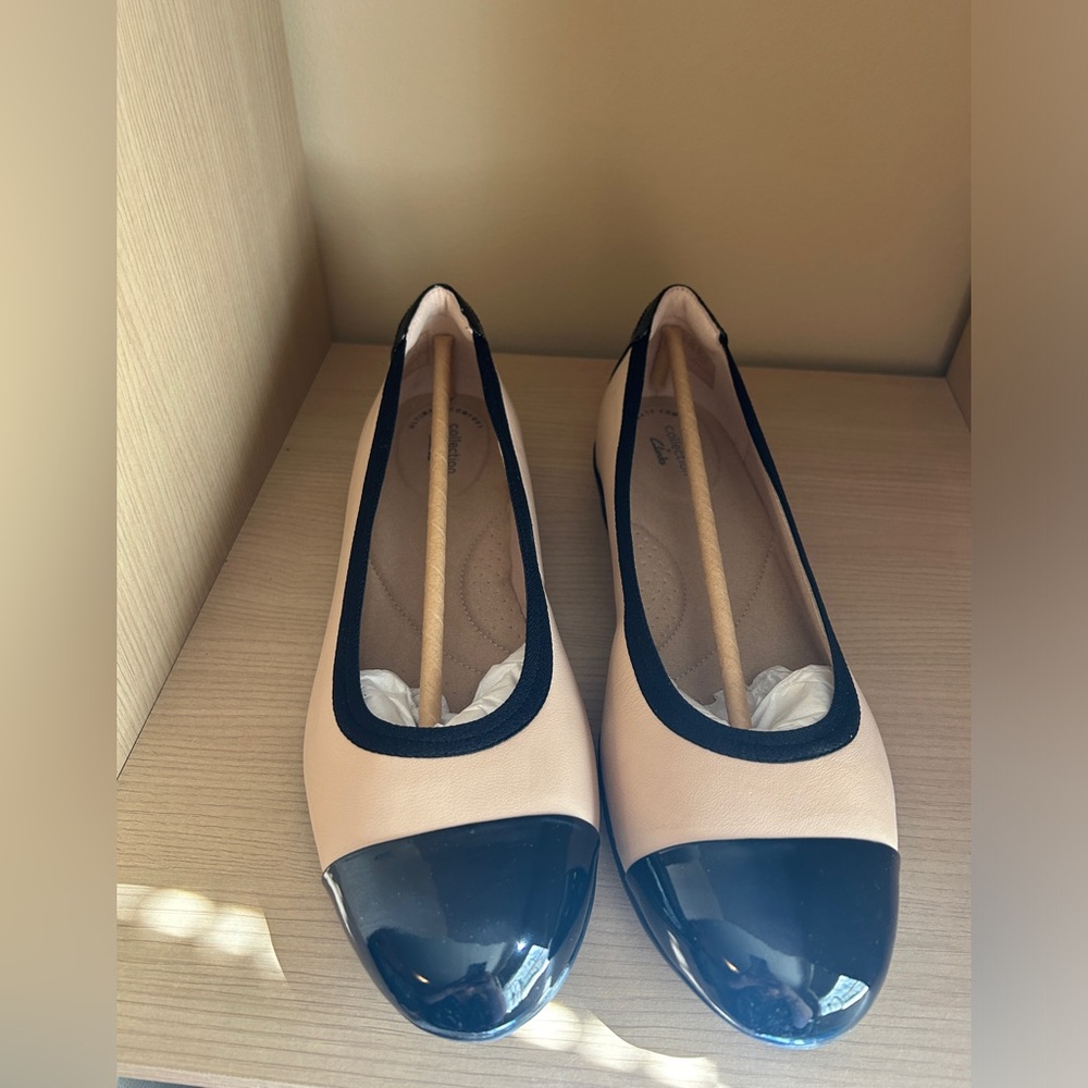 Clarks Sara Orchid Women's Leather Slip On Cap Toe Ballet Flats 9Wide